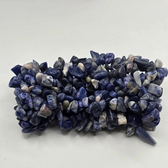 1 3/4 INCH WIDE NATURAL LAPIS LAZULI CHIP BEADS STRETCH BRACELET - Picture 4 of 7